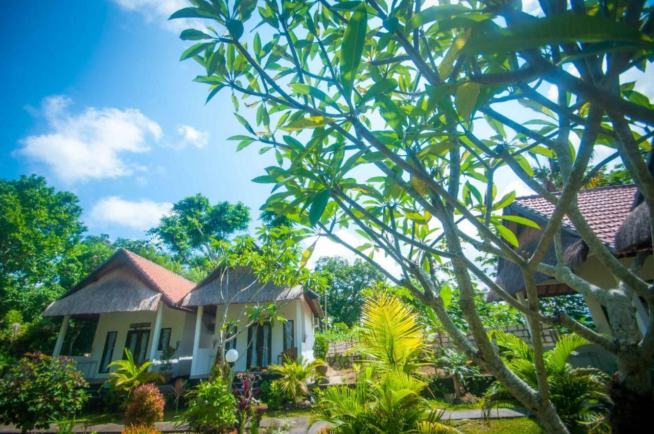 Japa Bungalow Sakti Buitenkant foto