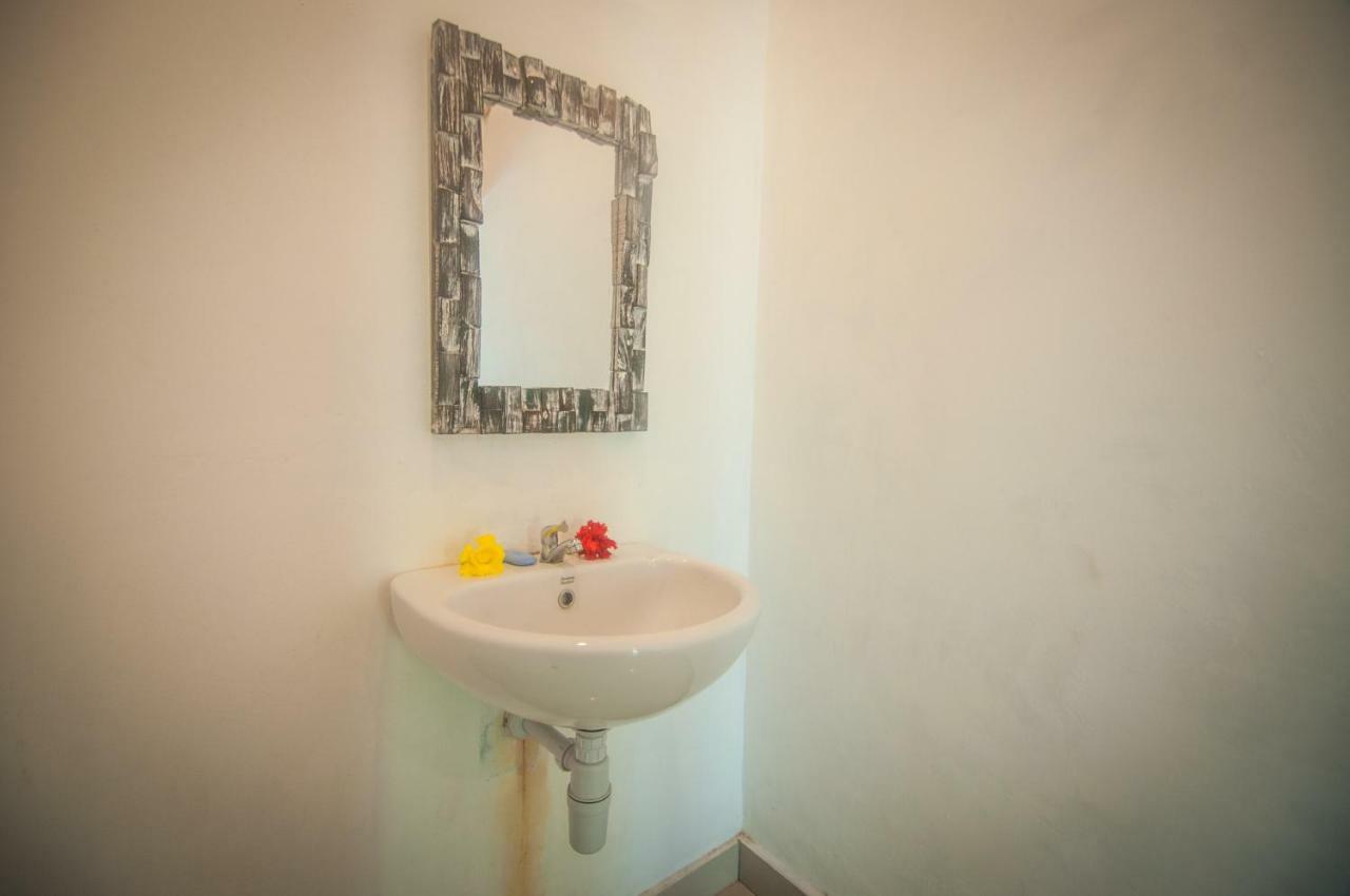 Japa Bungalow Sakti Buitenkant foto