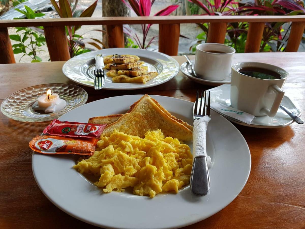 Japa Bungalow Sakti Buitenkant foto