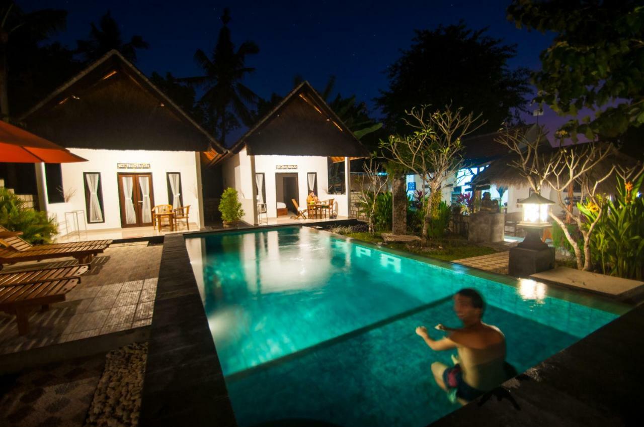 Japa Bungalow Sakti Buitenkant foto