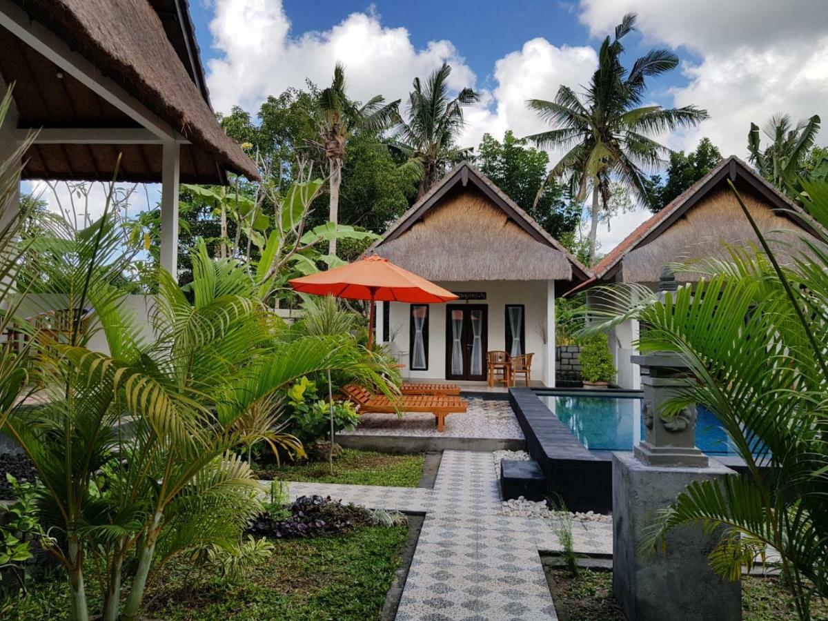 Japa Bungalow Sakti Buitenkant foto